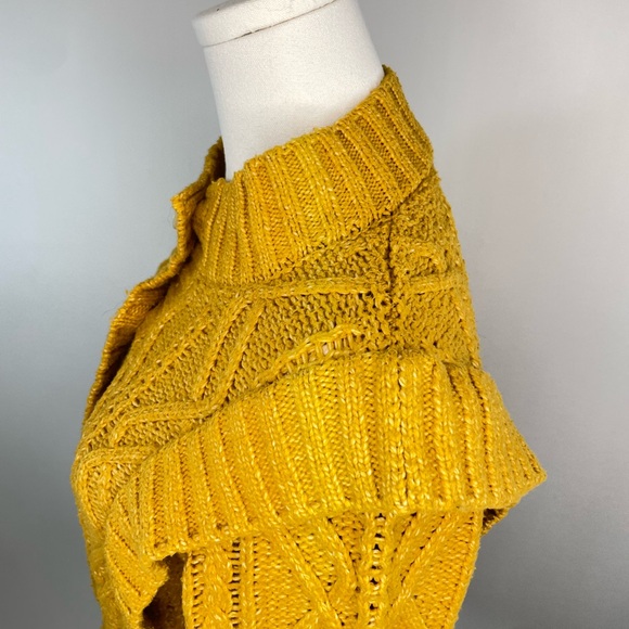 Central Park West Golden Savannah Cardigan, M - Picture 8 of 8